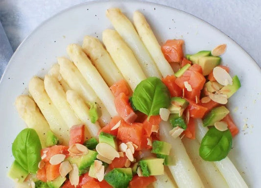 Asperges met een glas witte wijn – wijntips bij asperges van Vinooh